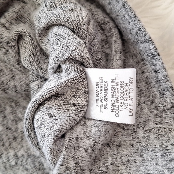 Gibson x Living in Yellow Mary Fleece Off the Shoulder Top - Picture 9 of 12